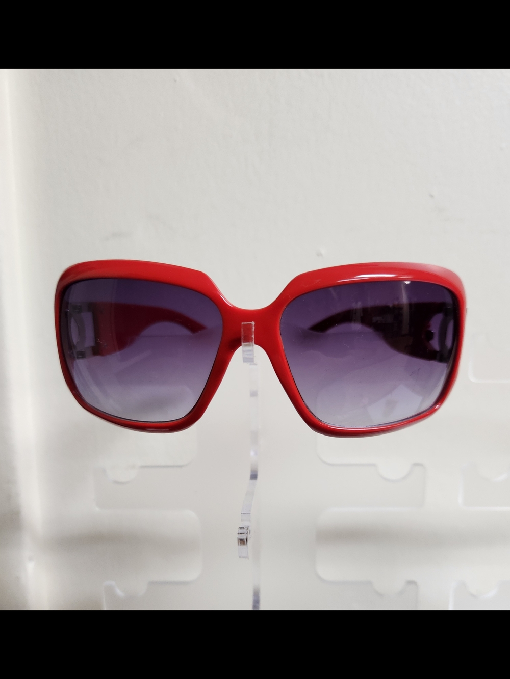 DG2 by Diane Gilman Red Oversized Sunglasses with Purple Gradient Lenses